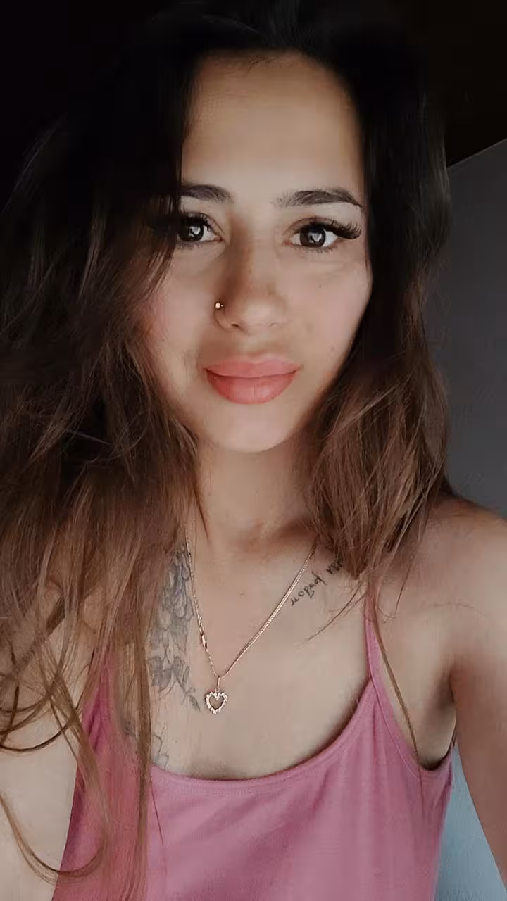 Damenprofil besuchen