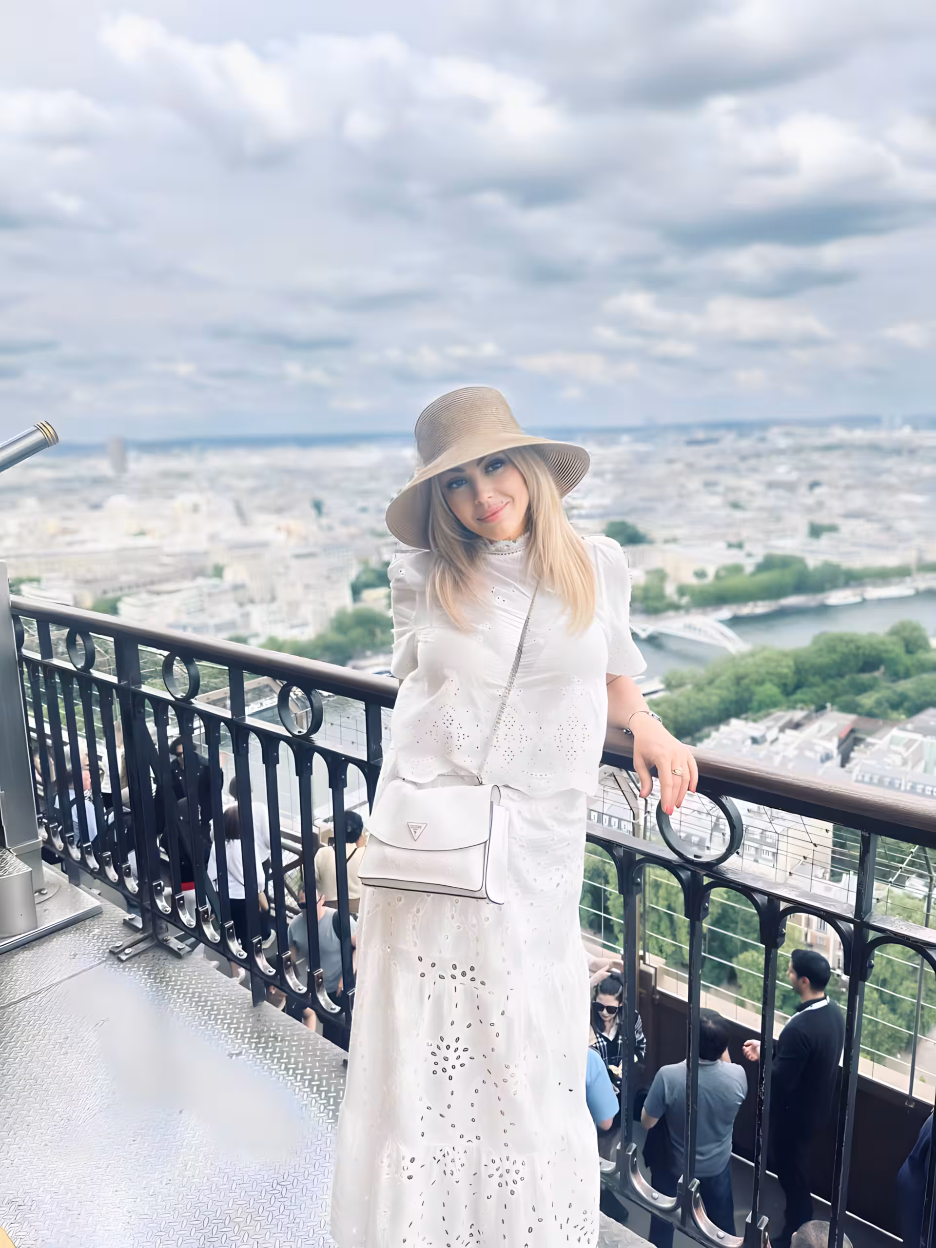 Halyna gratis partnervermittlung