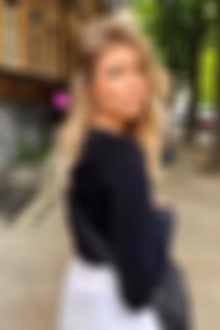 Karina  herzenssache partnervermittlung