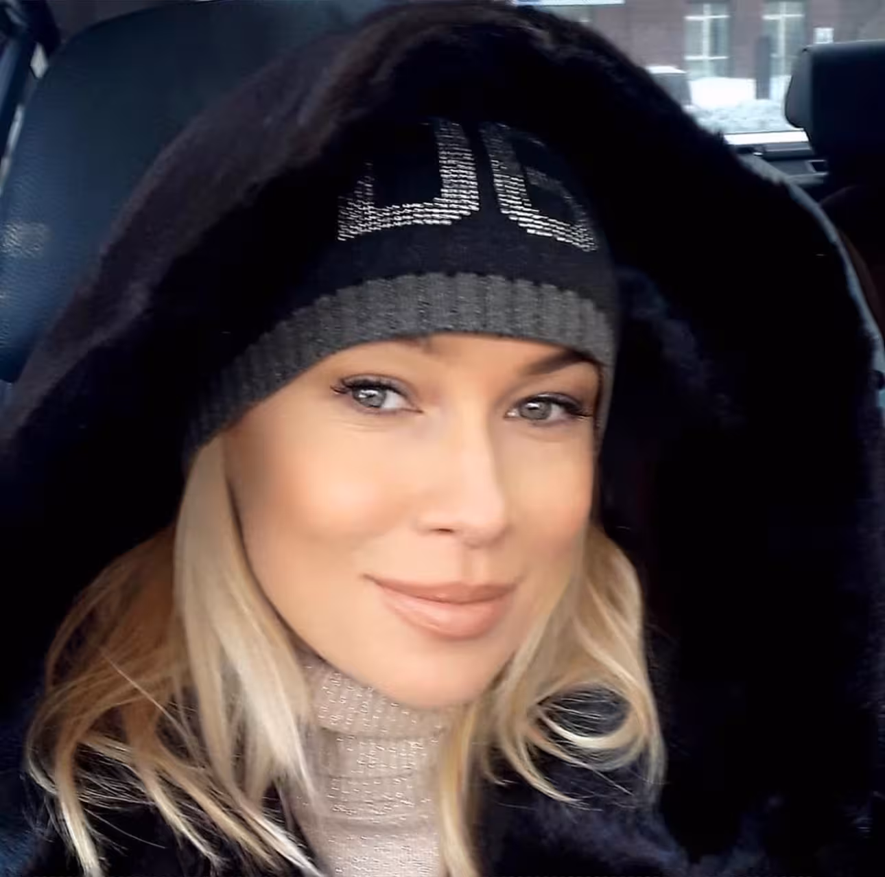 Damenprofil besuchen