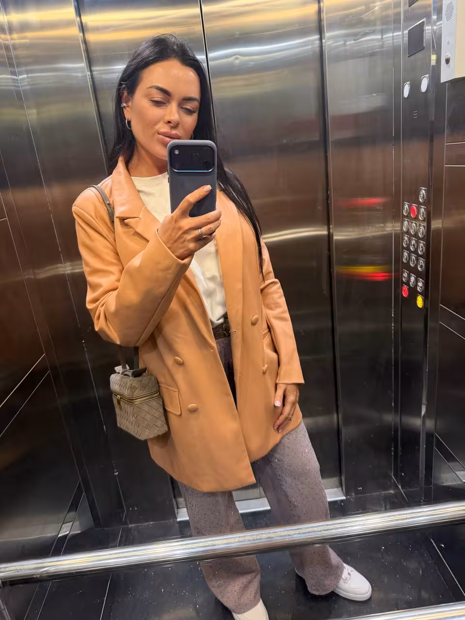 Frauenprofil offnen