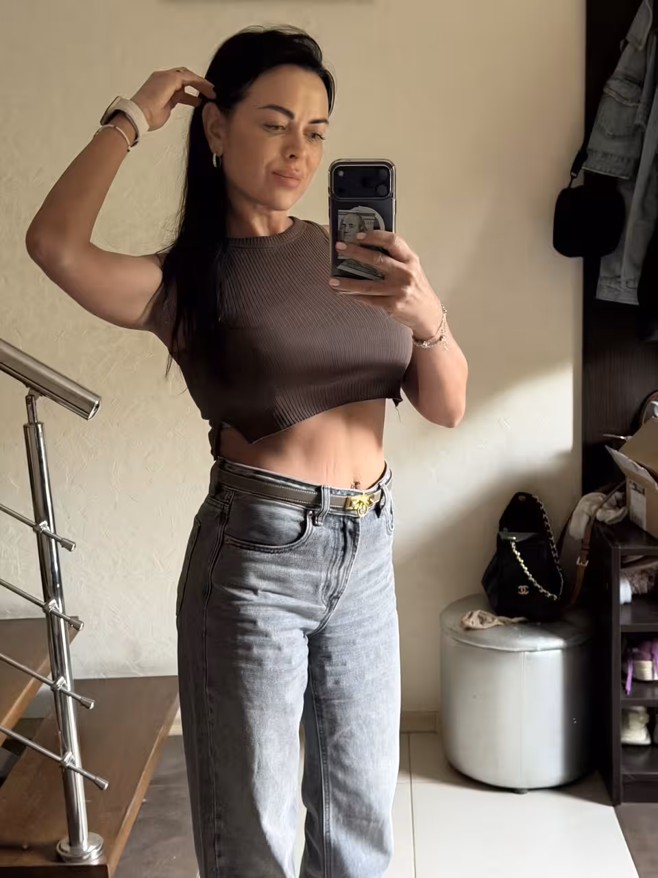 Damenprofil besuchen