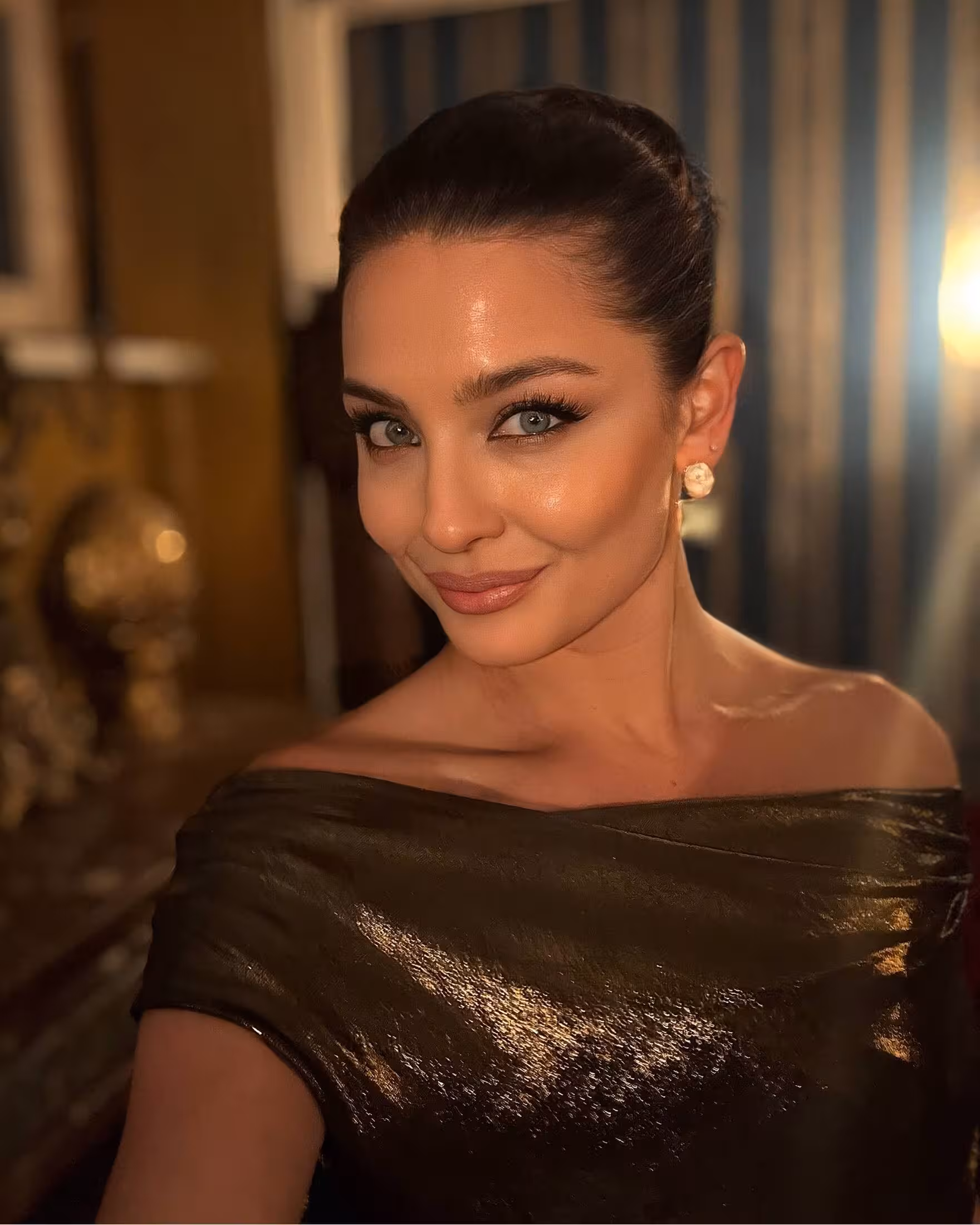 Elena chinesische partnervermittlung Damenprofil sehen