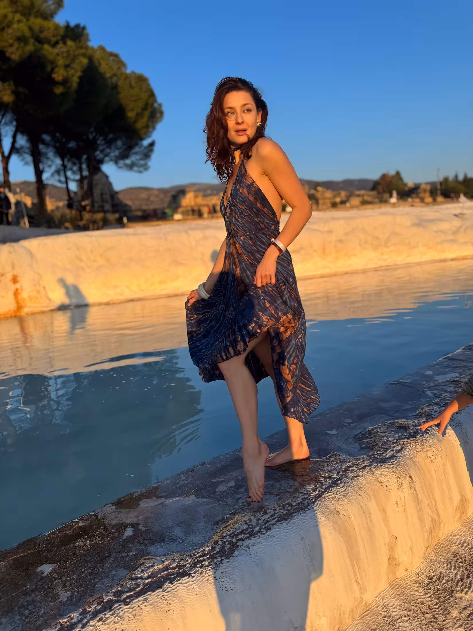 Elena chinesische partnervermittlung Alle Details sehen