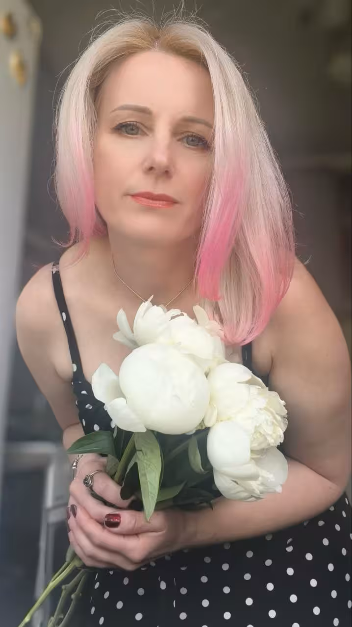 Olena glucksfall partnervermittlung Damenprofil sehen