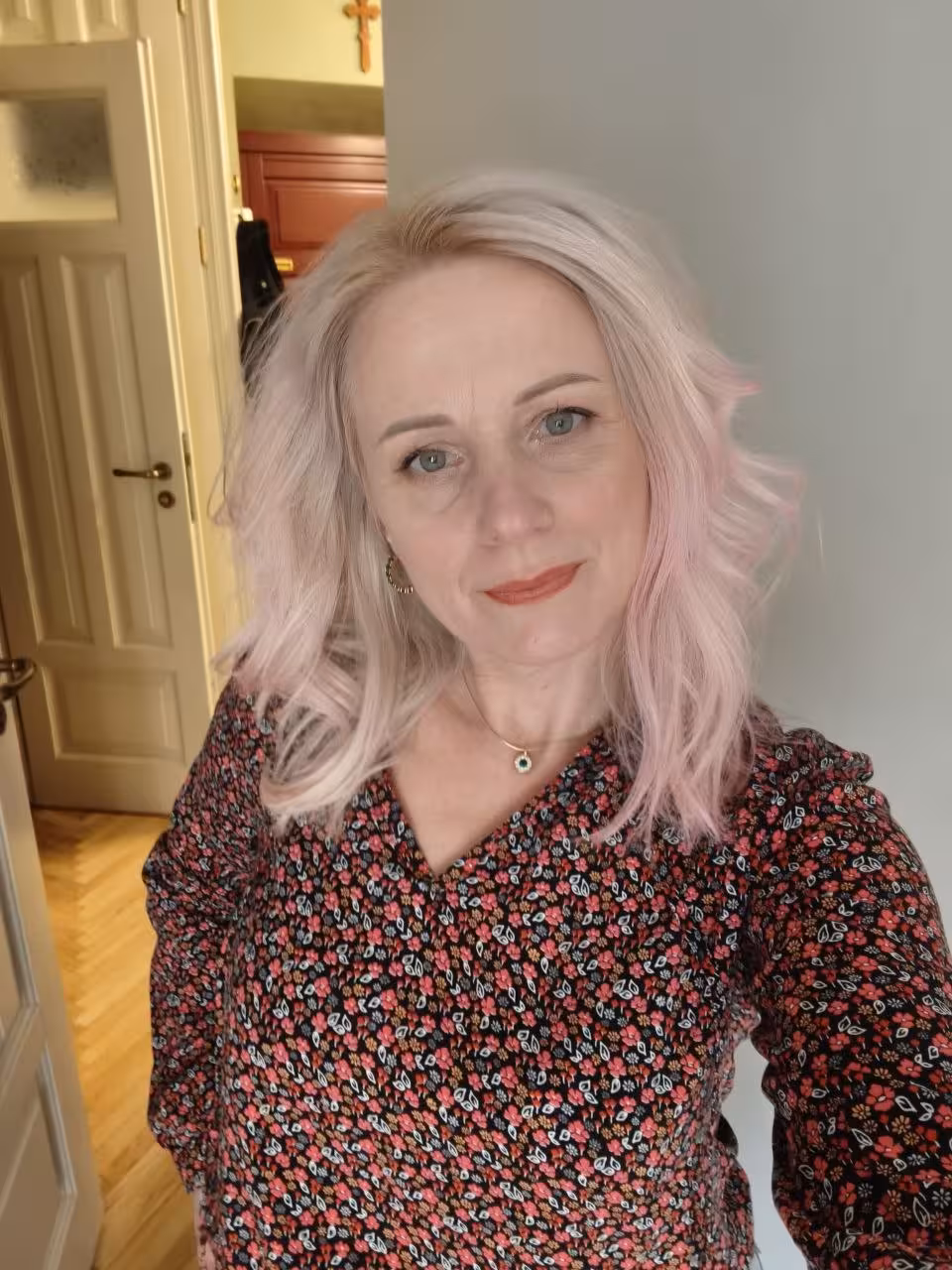 Olena glucksfall partnervermittlung Detailliertes Profil
