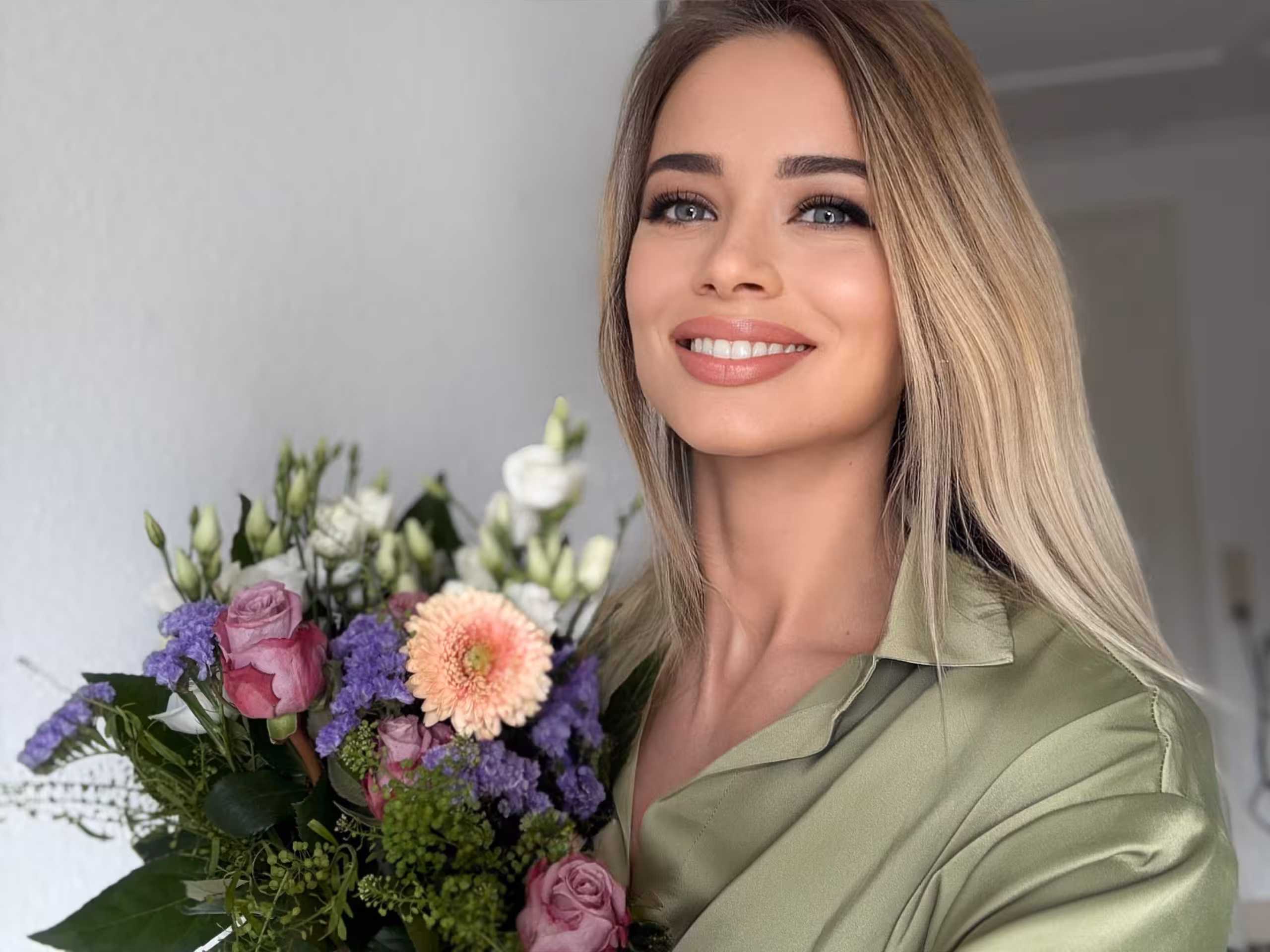 Yuliia partnervermittlung finya Damenprofil besuchen