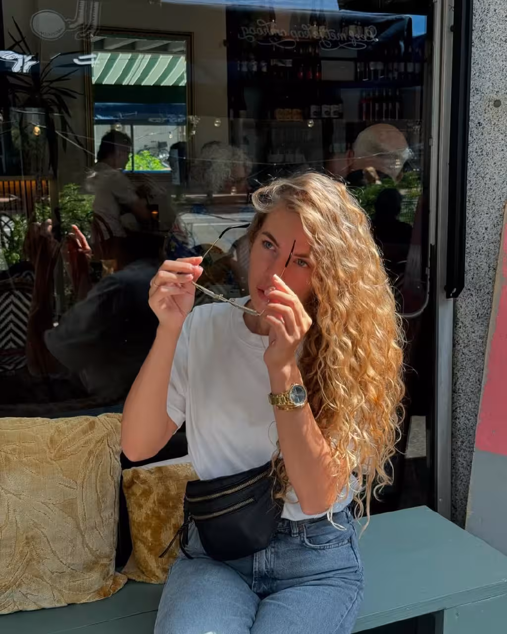 Profil der Frau