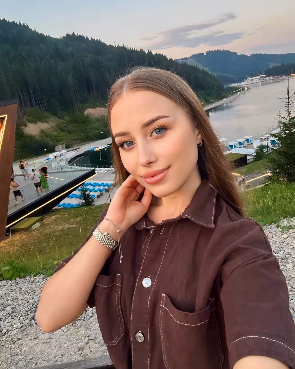 Frauenprofil offnen