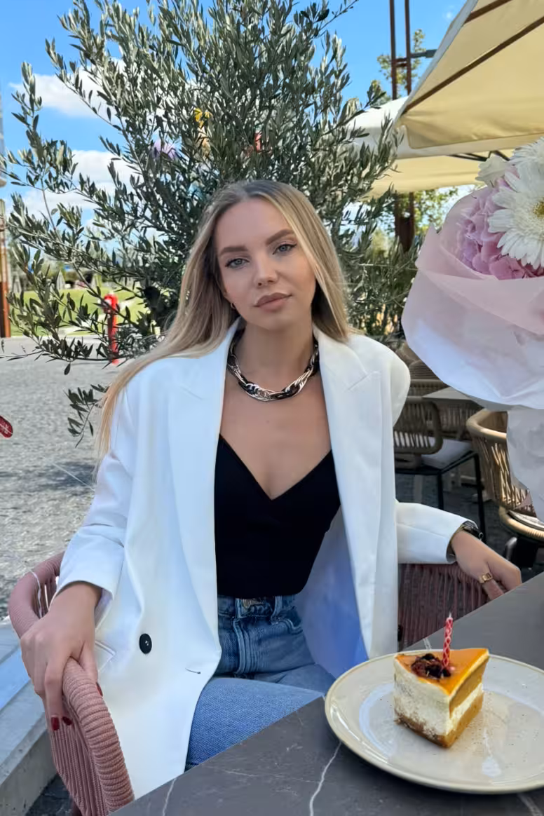 Damenprofil besuchen