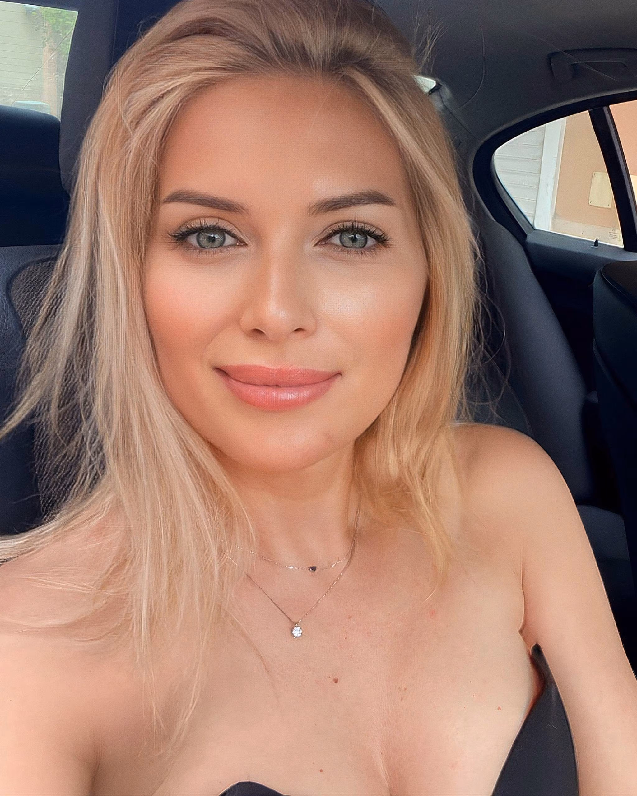 Damenprofil besuchen