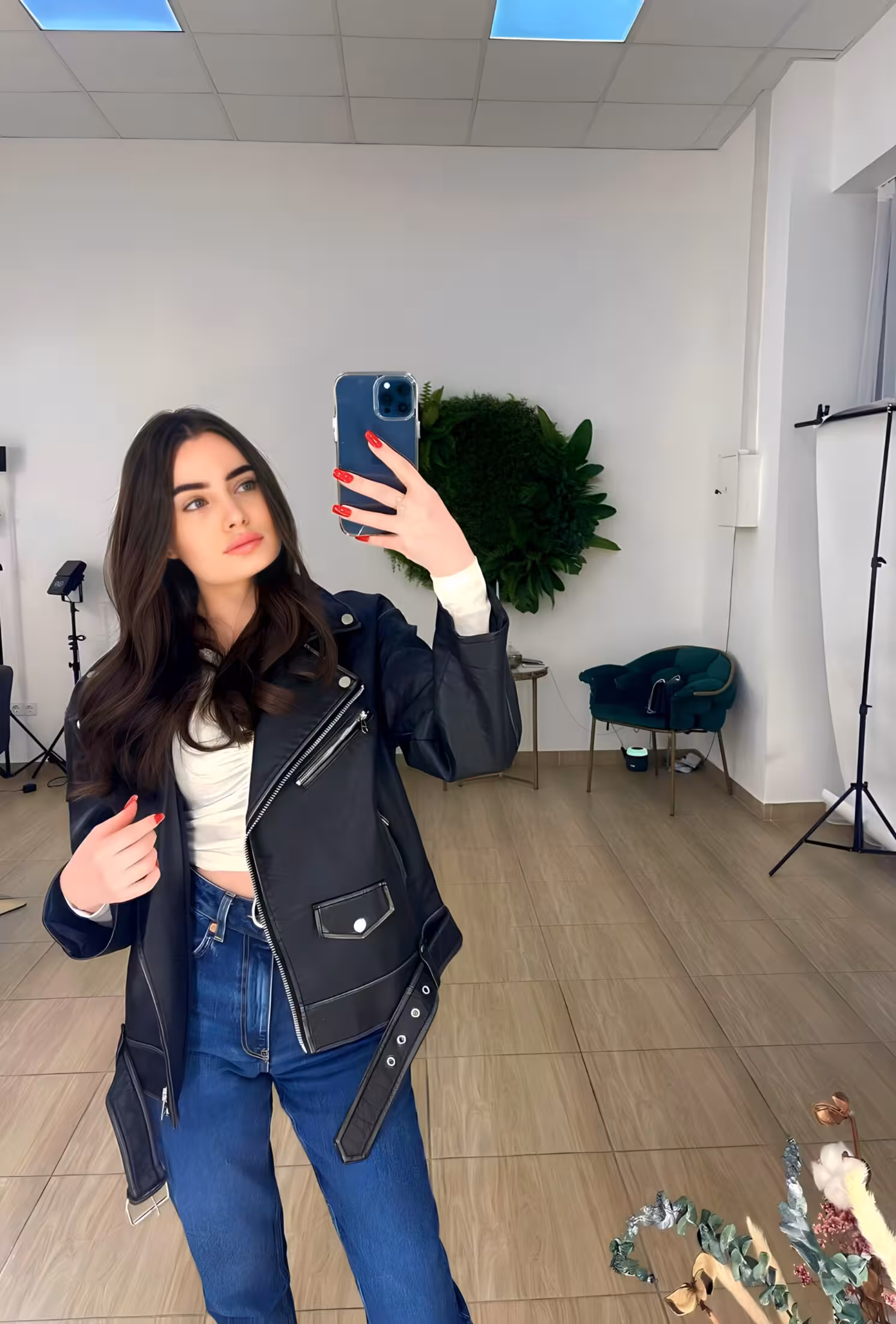 Damenprofil besuchen