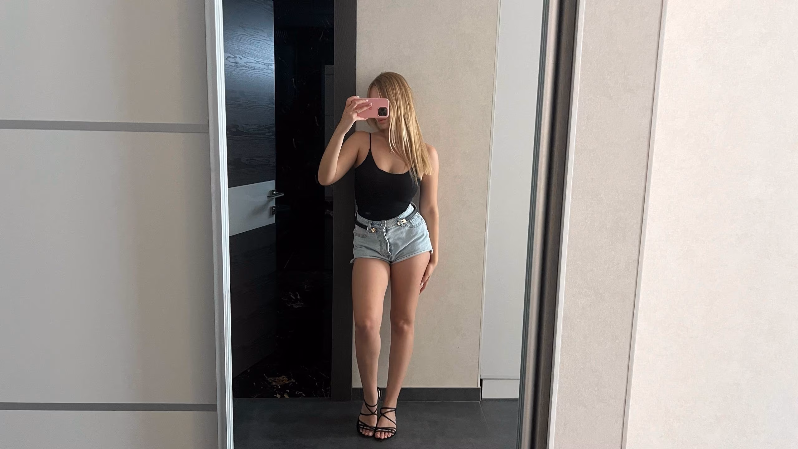 Profil der Frau