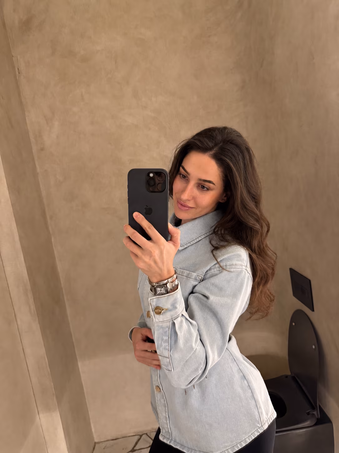 Damenprofil besuchen
