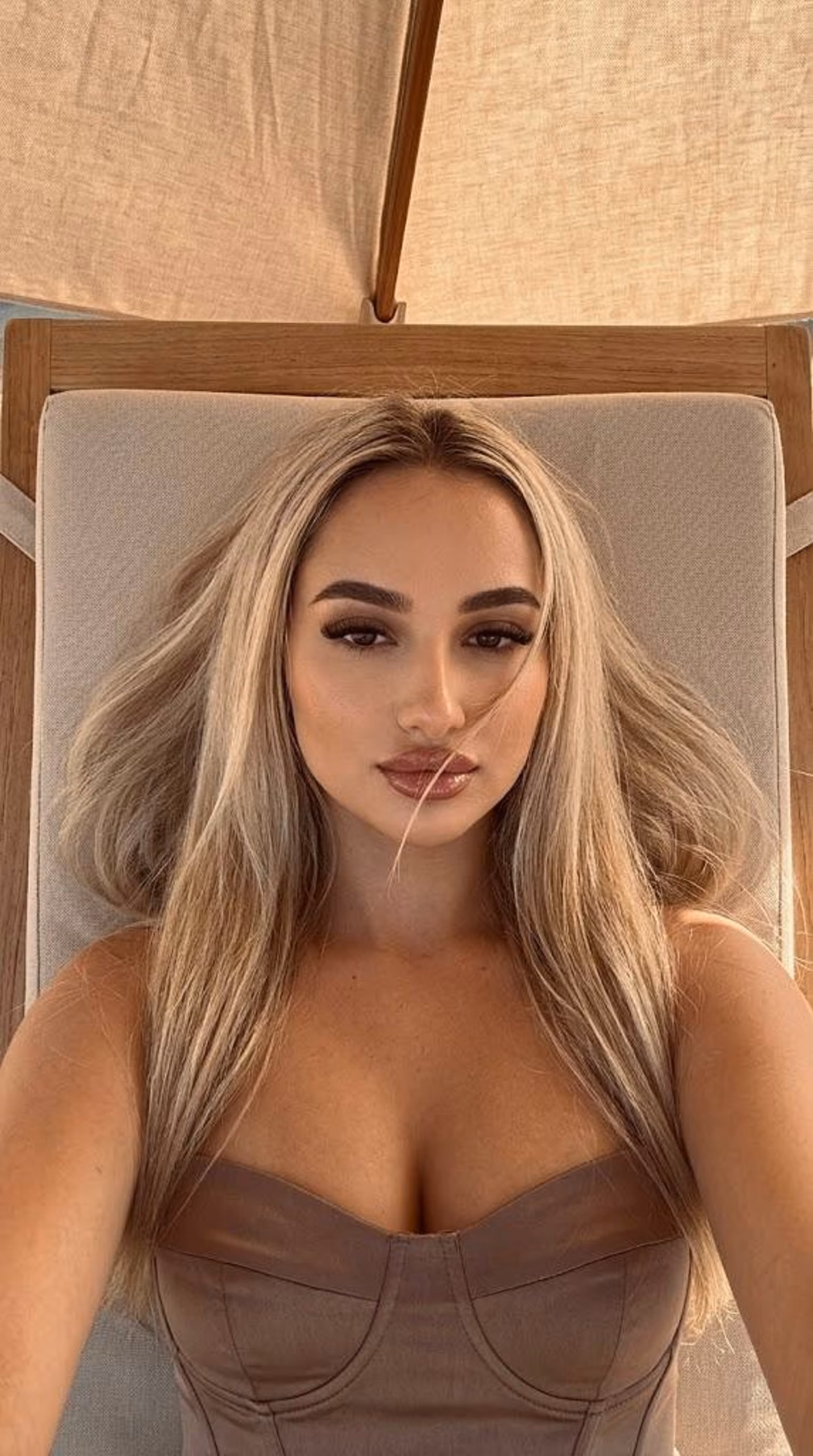 Damenprofil sehen