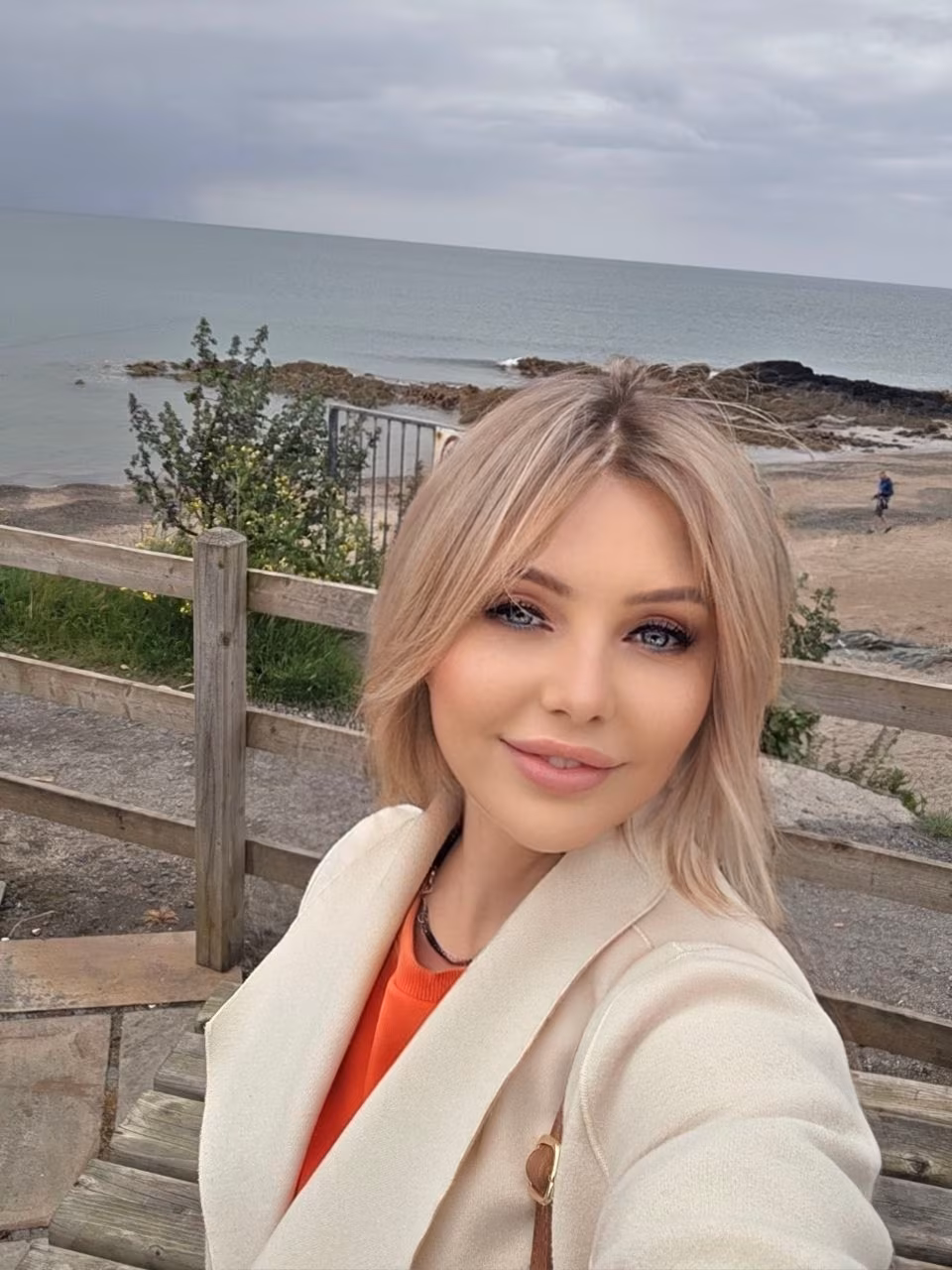 Frauenprofil offnen