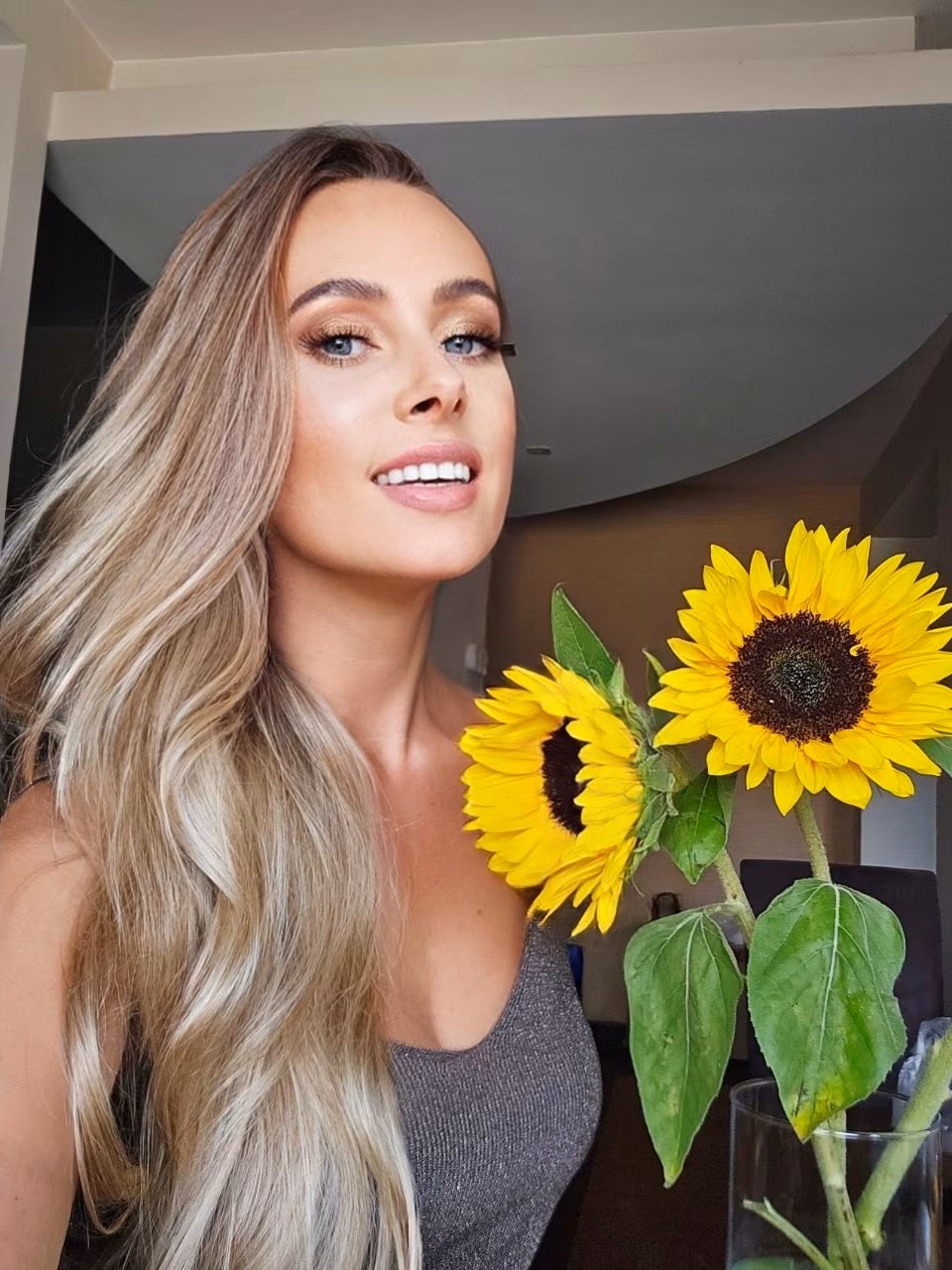 Damenprofil besuchen