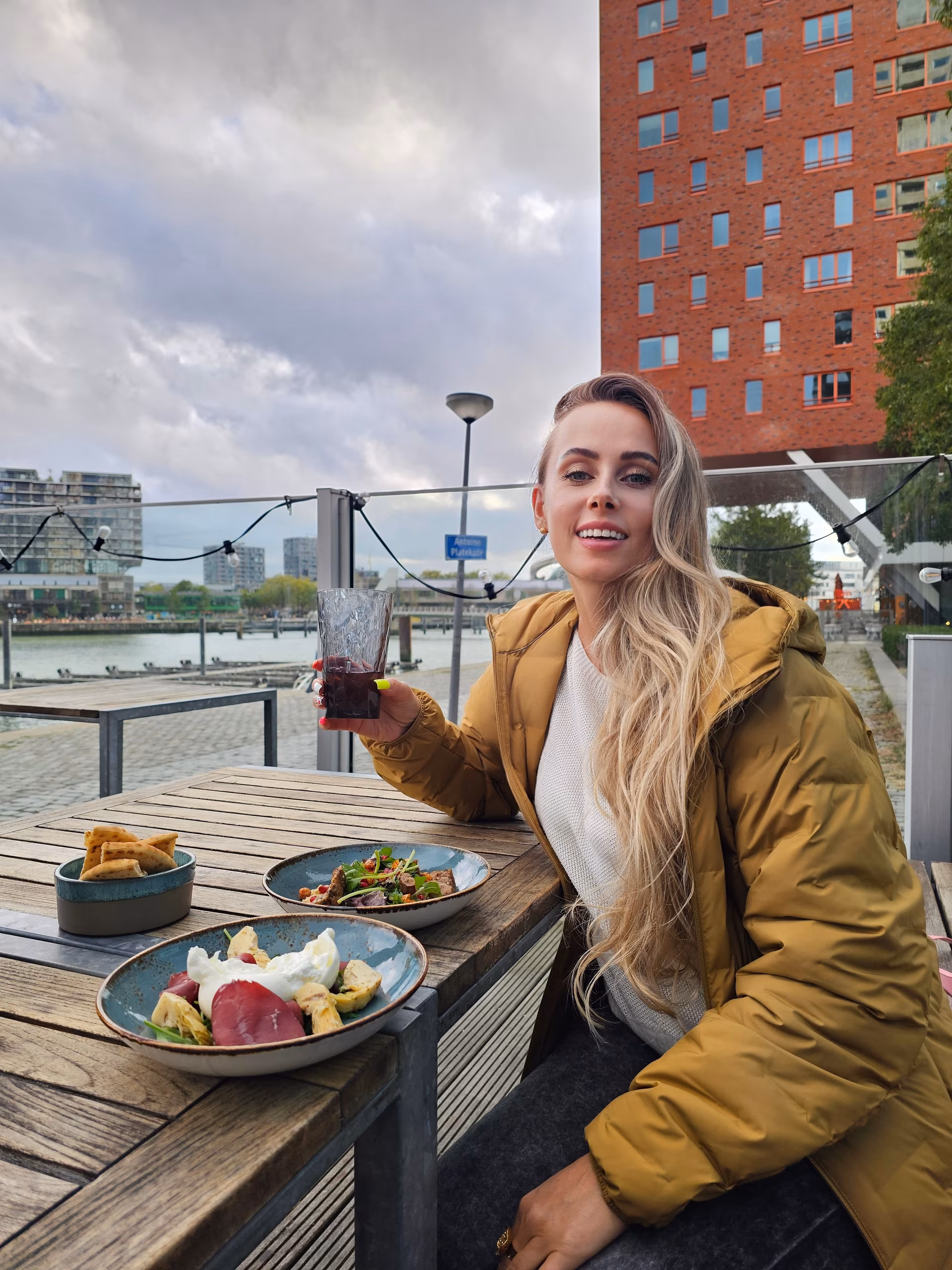 Frauenprofil offnen