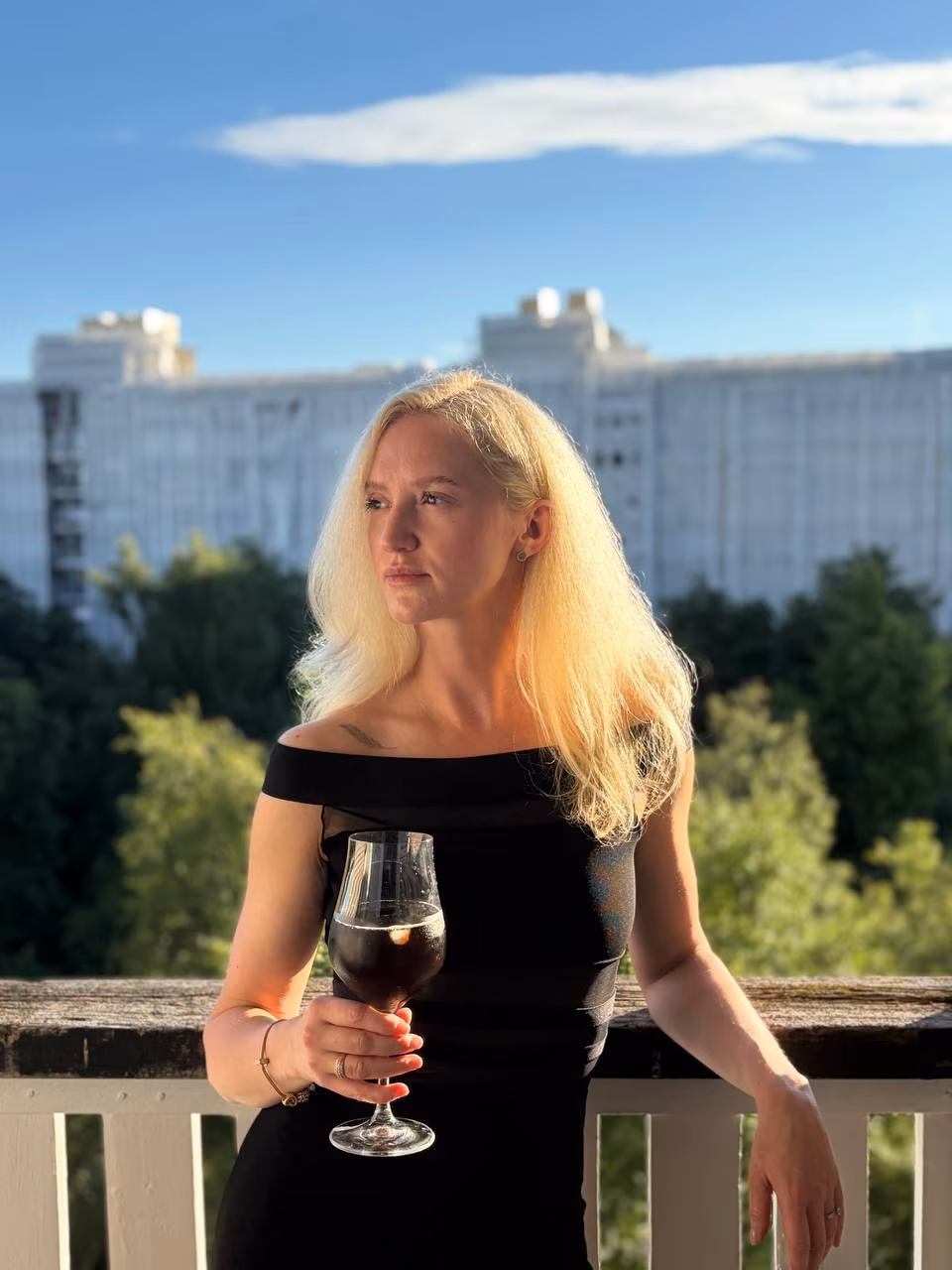 Damenprofil besuchen