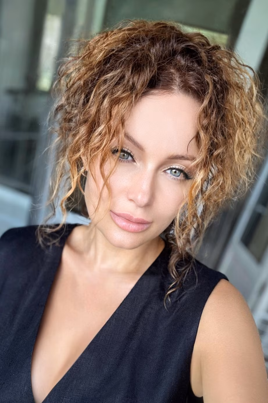 Damenprofil besuchen