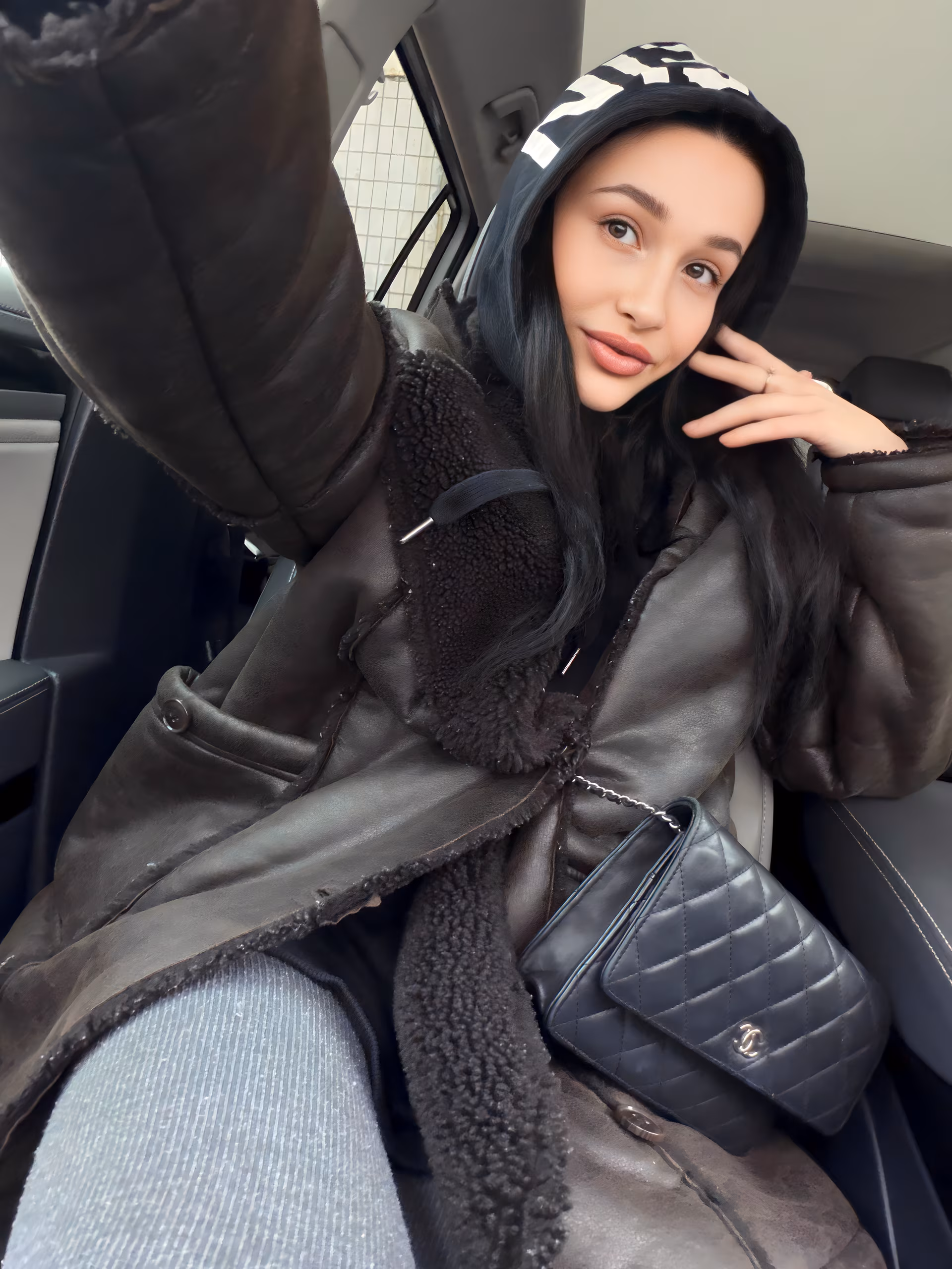 Uber die Frau
