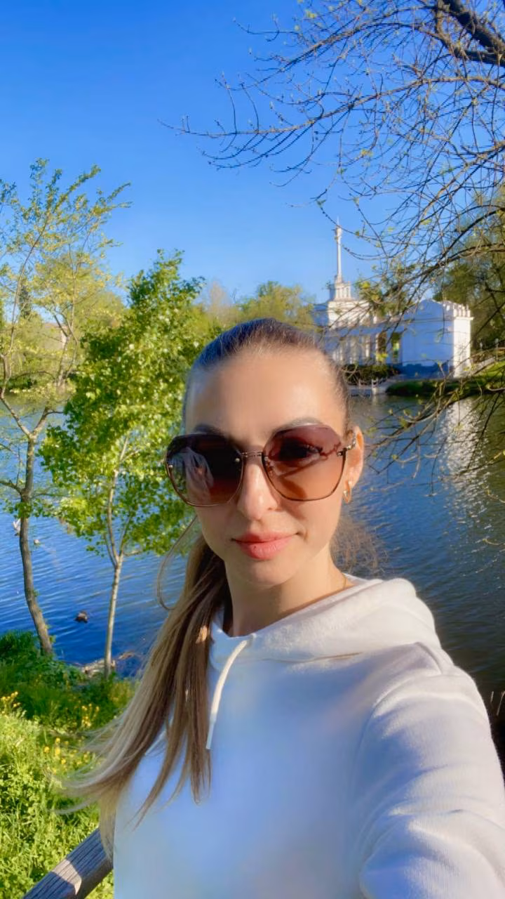 Damenprofil besuchen