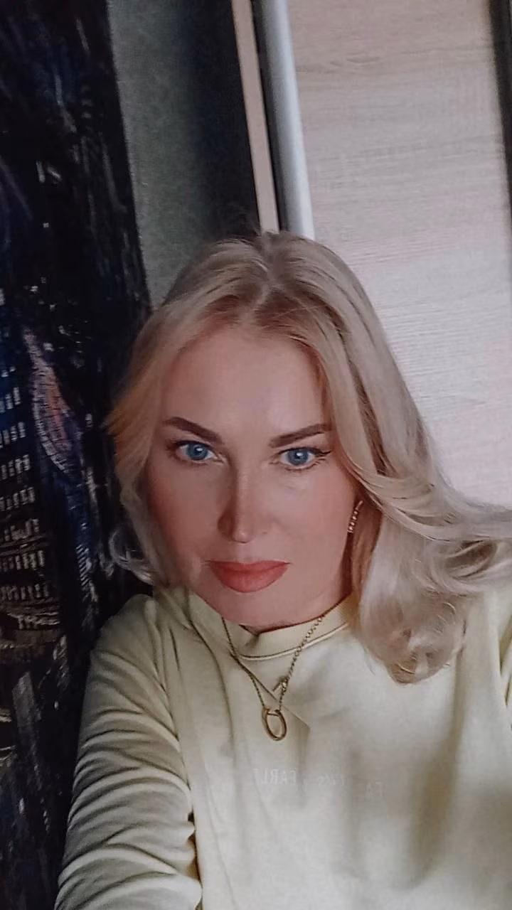 Damenprofil besuchen