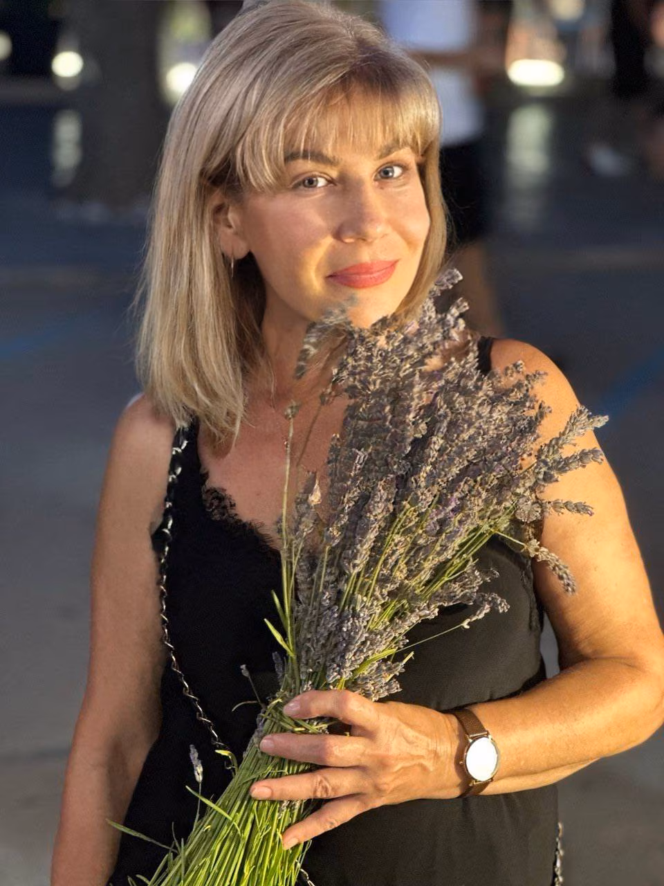 Frauenprofil offnen