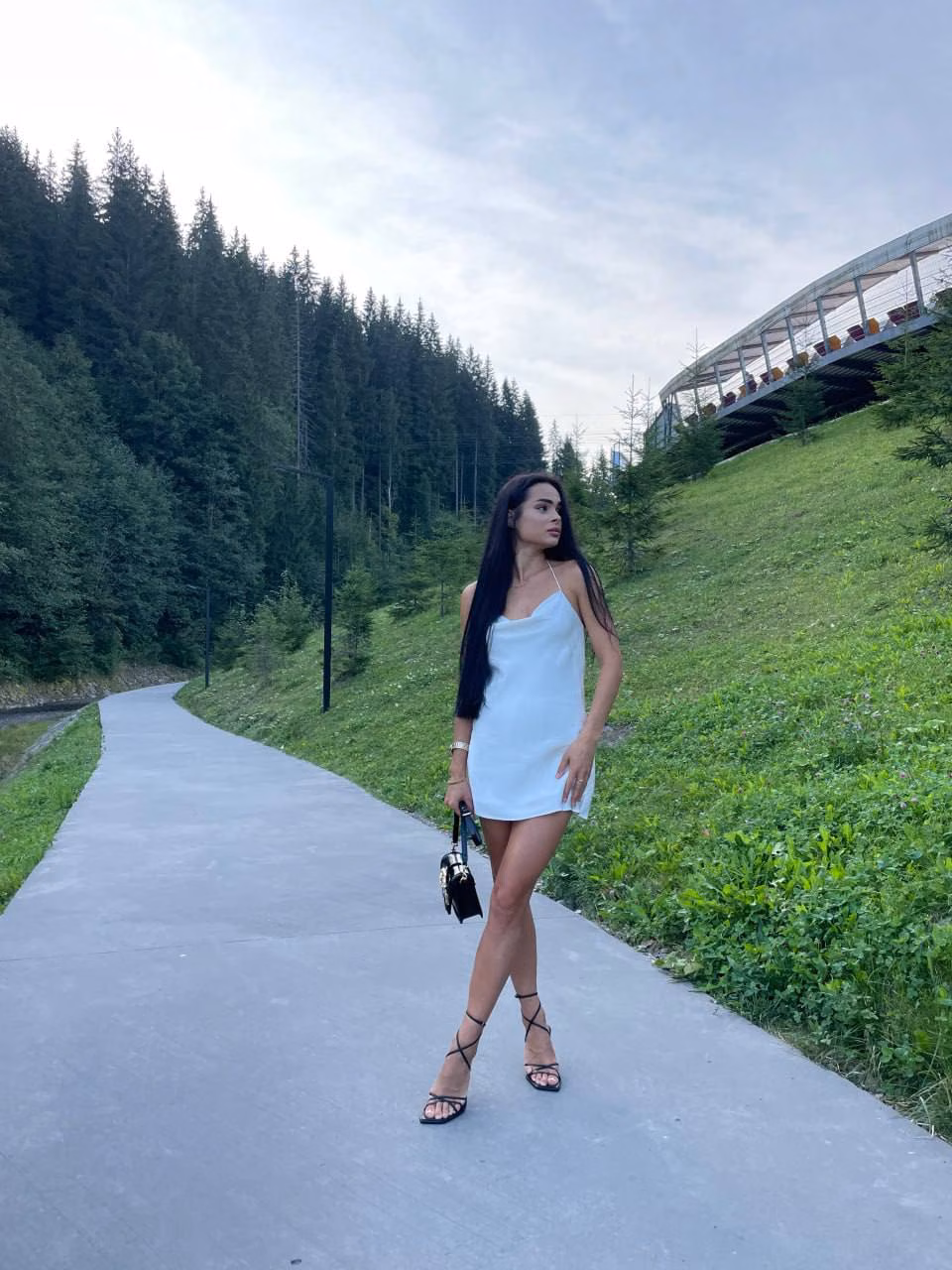 Damenprofil besuchen