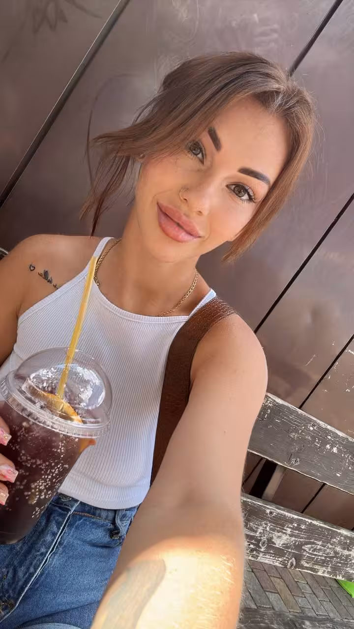 Elena  gay partnervermittlung