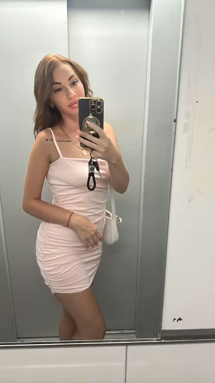 Elena  gay partnervermittlung