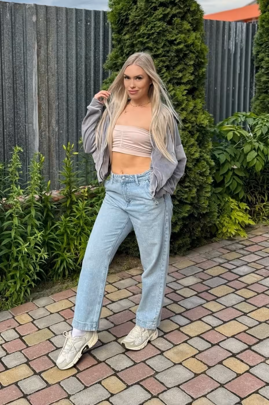 Zhenia gratis partnervermittlung